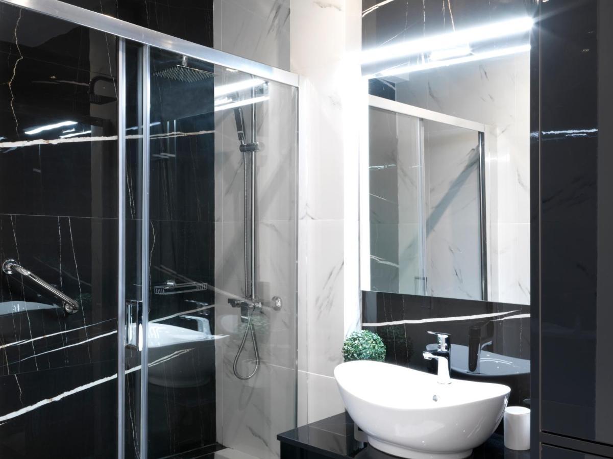 Elegant Apartment In Glyfada เอเธนส์ ภายนอก รูปภาพ